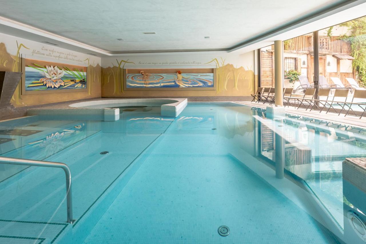 Alpholiday Dolomiti Wellness & Family Hotel Dimaro Exteriör bild
