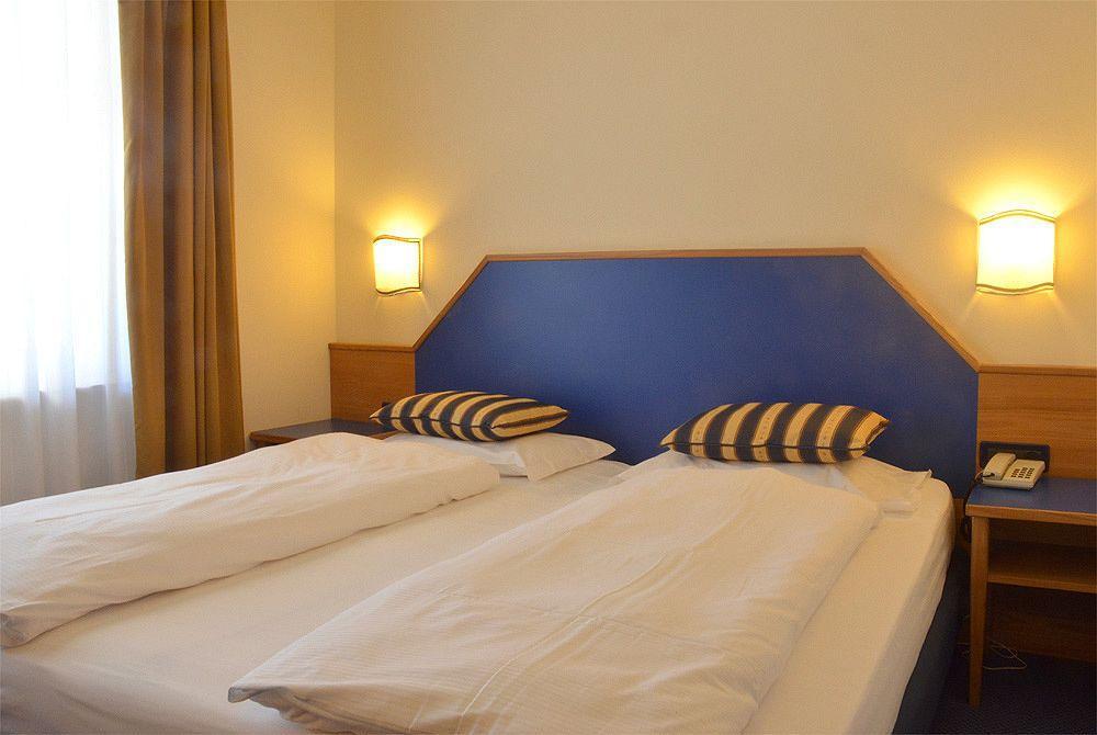 Alpholiday Dolomiti Wellness & Family Hotel Dimaro Exteriör bild